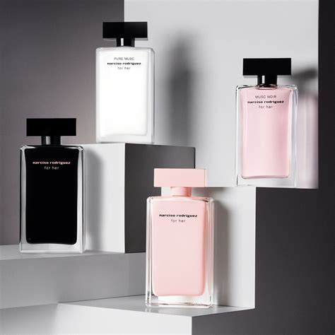 narciso rodriguez musc noir sample.